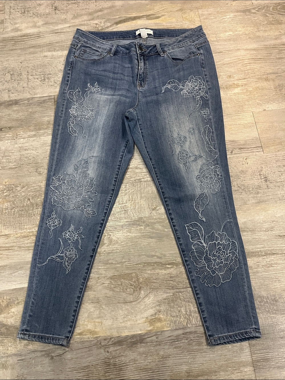 Lane Bryant Dark Blue Skinny Jeans with White Floral Embroidery 16